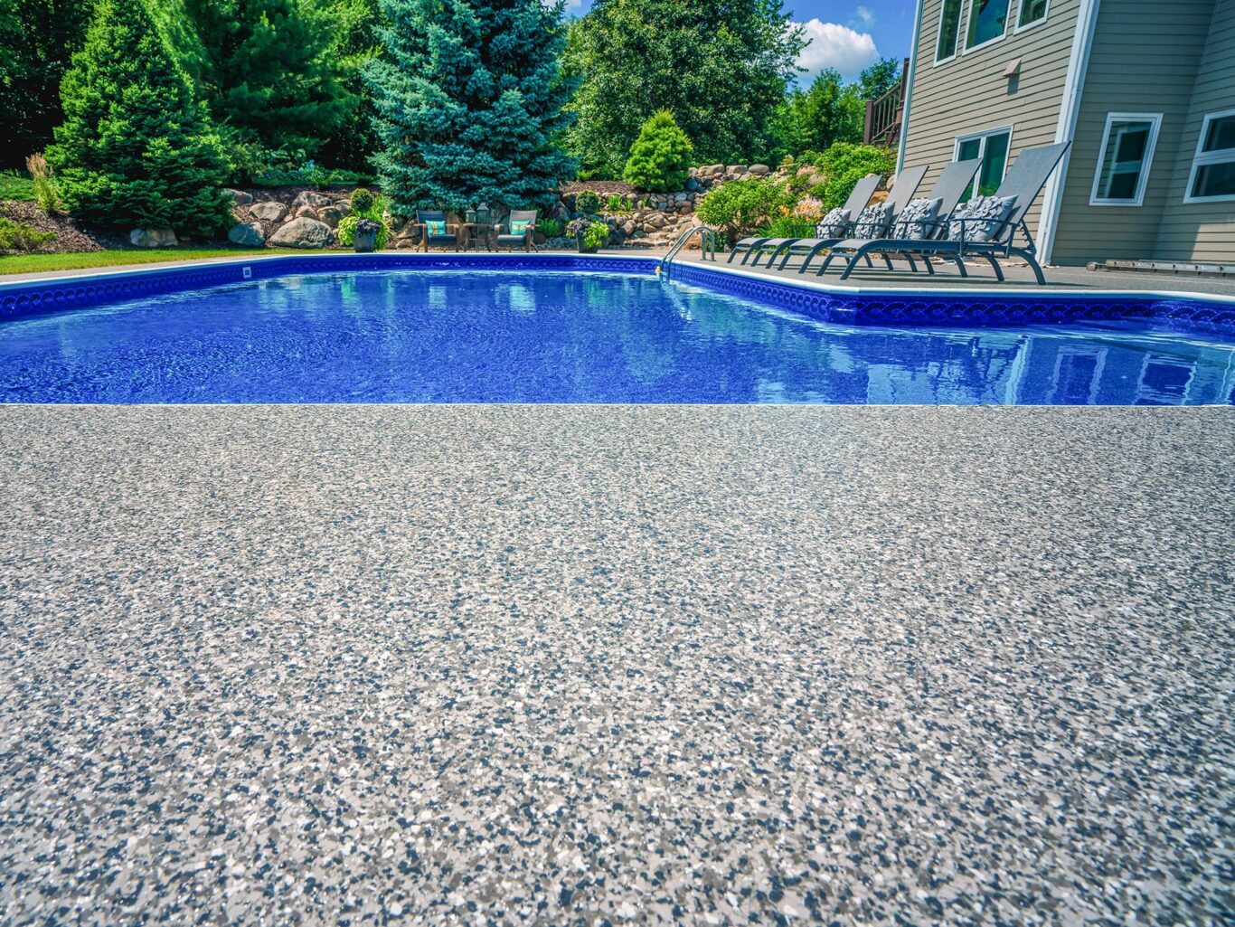accelerate-concrete-coatings-pool-1-20190719_Penntek_Midwest Pool Deck-002