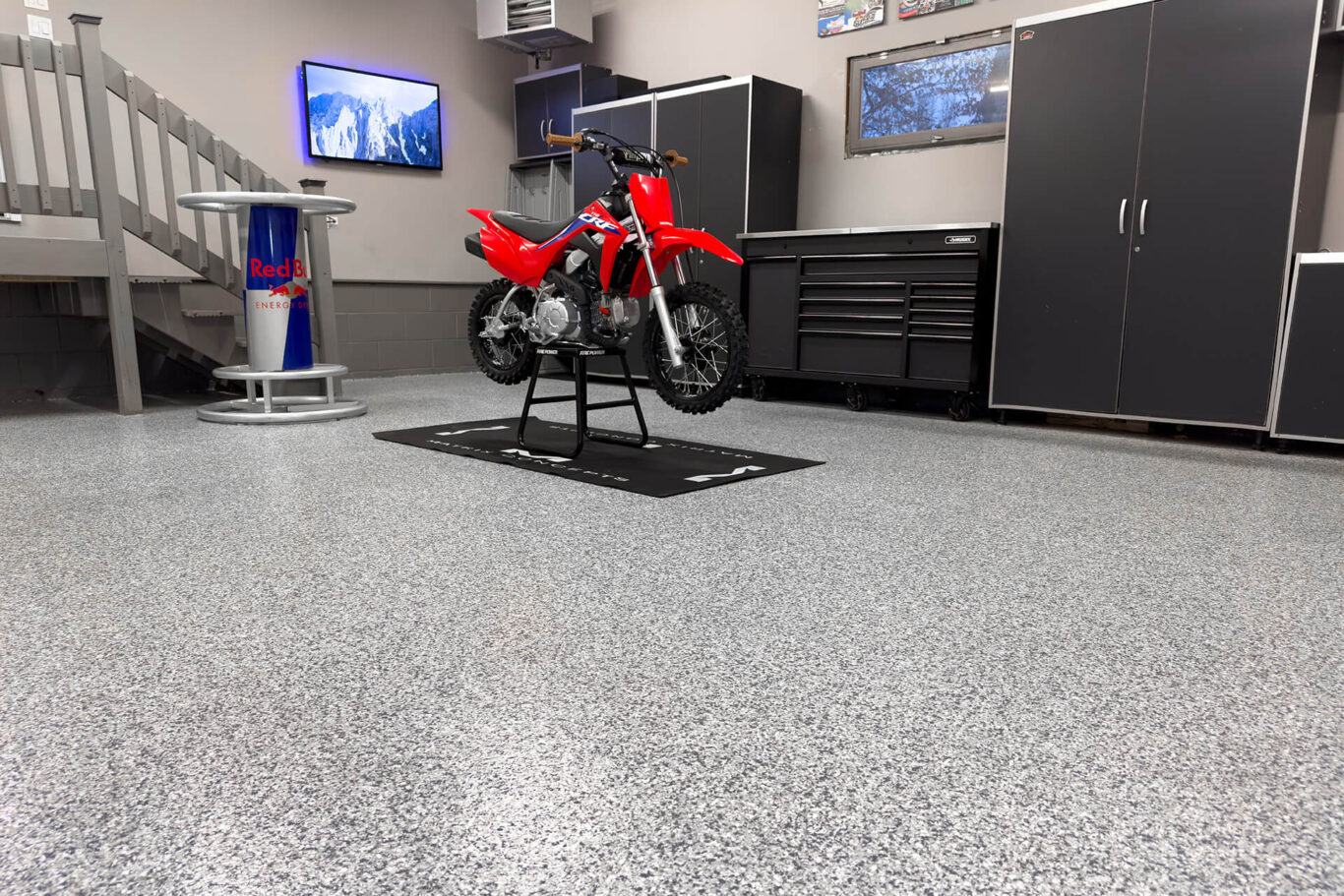 20231110 Penntek Dirtbike Garage 001